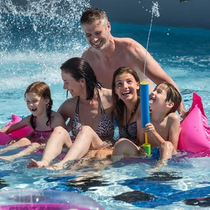 Summer Pool Party ve Velkých Losinách: Užijte si poslední prázdninový víkend v TERMÁLECH