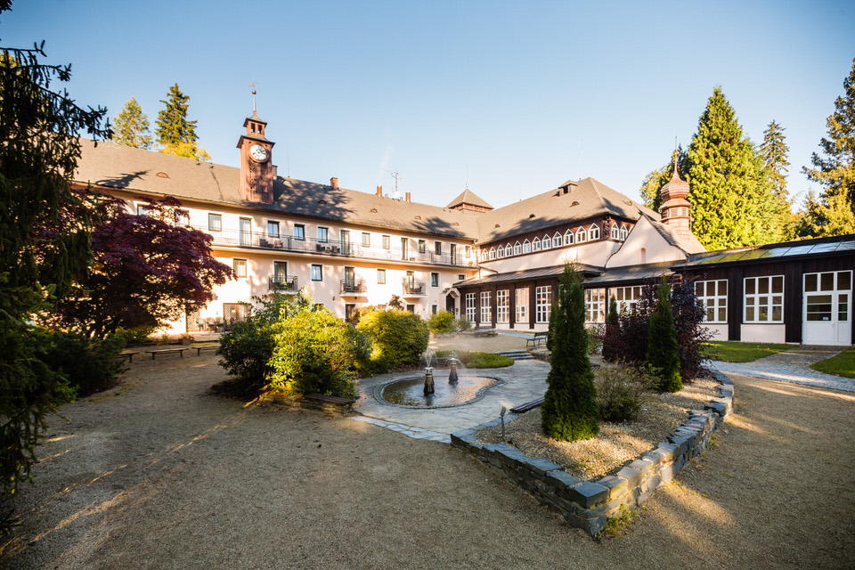 Hlavní hotel ELIŠKA Termální lázně Velké Losiny